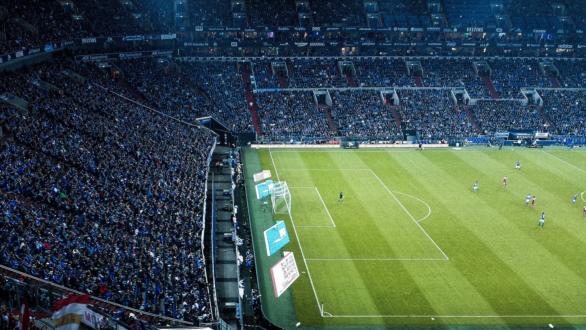 北欧寒冰刺穿红黑军团,哈马比友谊赛爆冷AC米兰,租借小将马丁内利一传一射刷新队史纪录