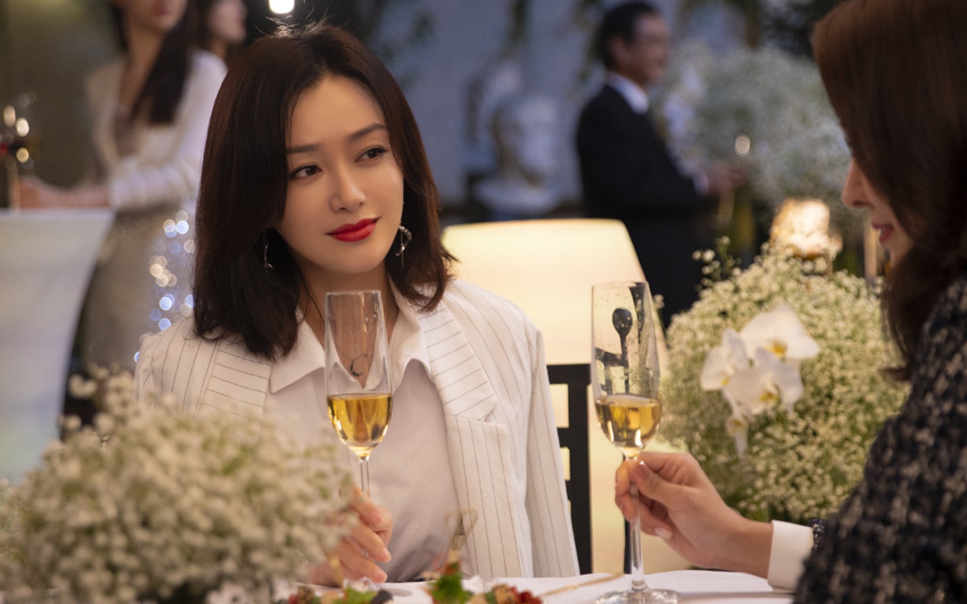 错位时空,当欧冠半决赛的草坪上,篮网血拼北京队